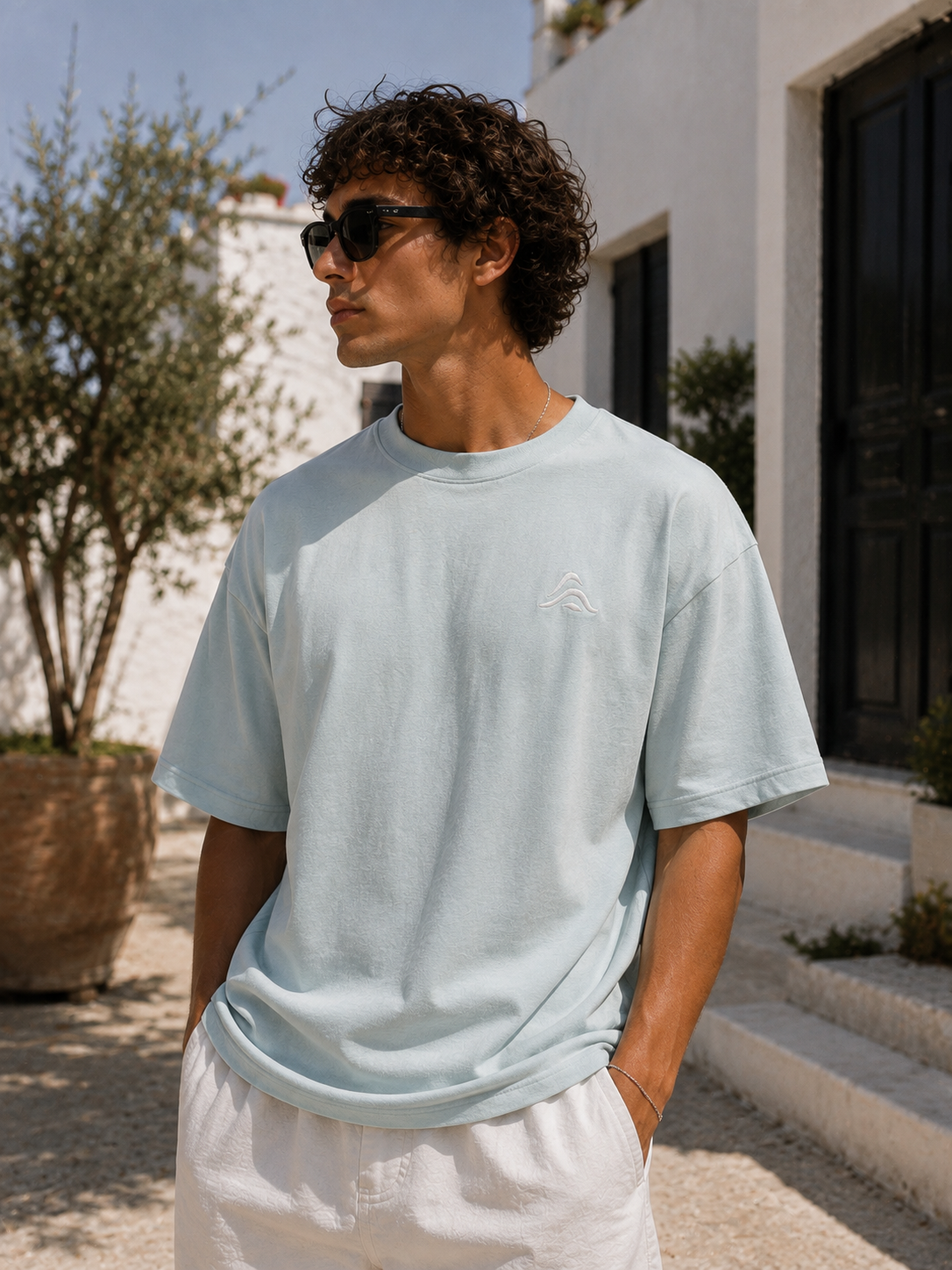 OUT OF OFFICE – Mediterranean Days. Endless Bays. – Oversized Tee