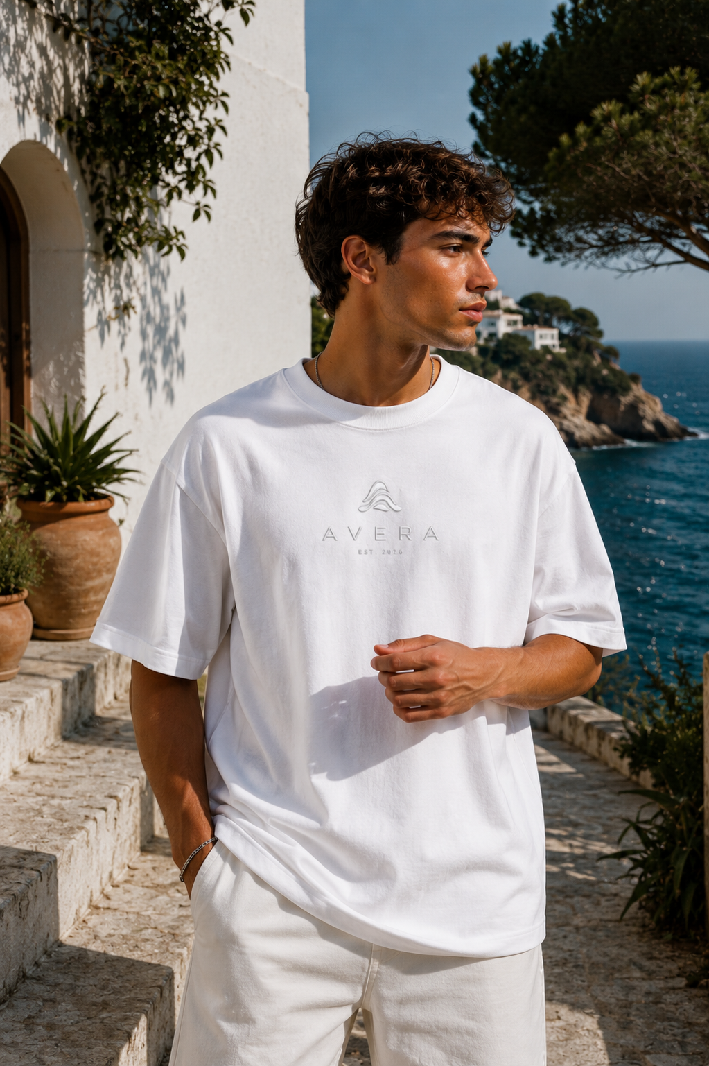 AVERA Signature Logo Oversized Tee