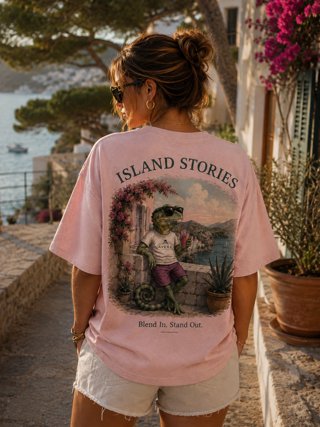 CHAMELEON – Blend In. Stand Out. – Oversized Tee
