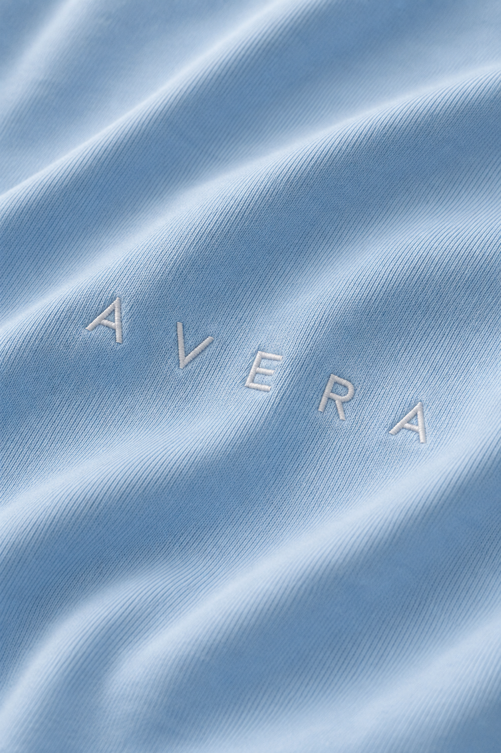 AVERA Essential Oversized Tee